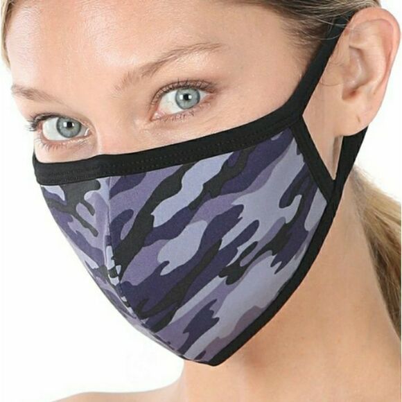 Zenana Blue Camo Pattern Pleated Fabric Face Mask Unisex - Picture 1 of 3